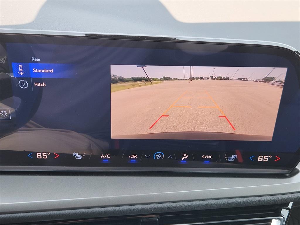 new 2026 Chevrolet Traverse car, priced at $43,459