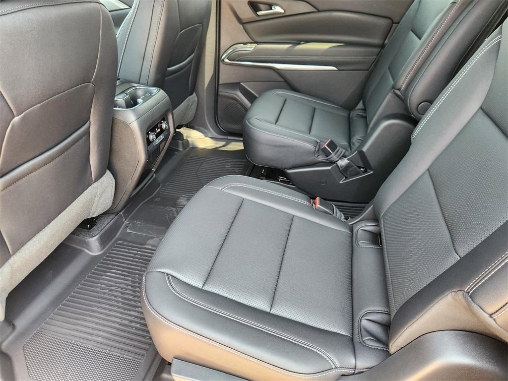 new 2026 Chevrolet Traverse car, priced at $43,459