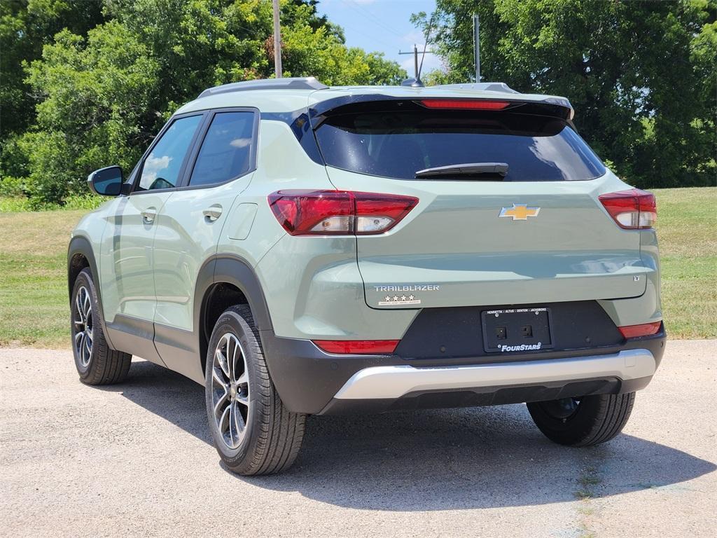 new 2026 Chevrolet TrailBlazer car, priced at $28,670