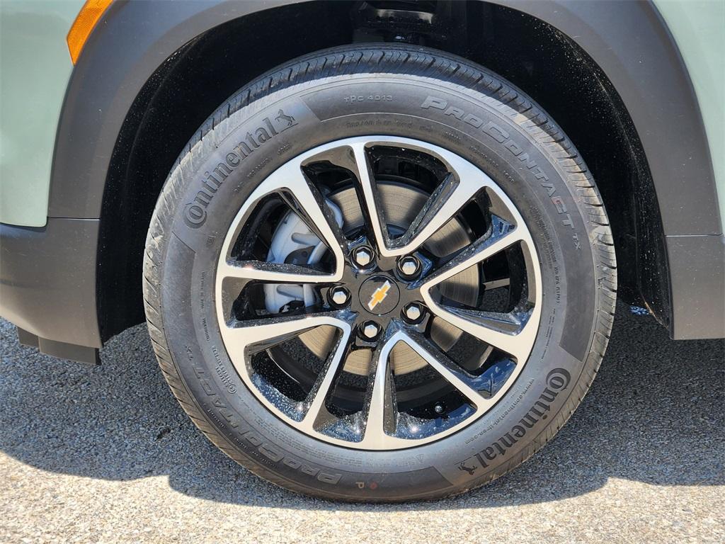 new 2026 Chevrolet TrailBlazer car, priced at $28,670