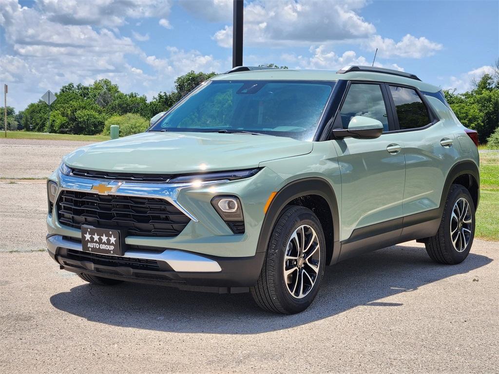 new 2026 Chevrolet TrailBlazer car, priced at $28,670