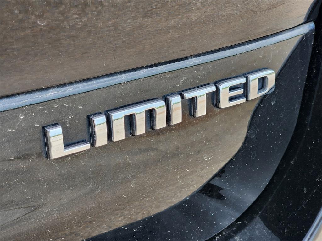 used 2021 Jeep Grand Cherokee L car, priced at $25,520