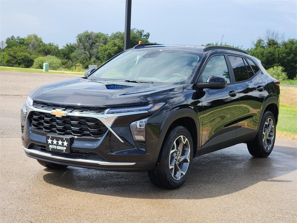 new 2025 Chevrolet Trax car, priced at $25,750