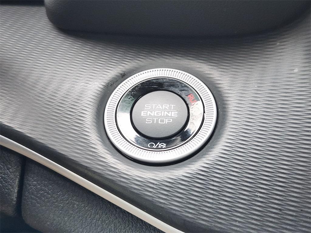 used 2024 Jeep Grand Cherokee L car, priced at $33,956