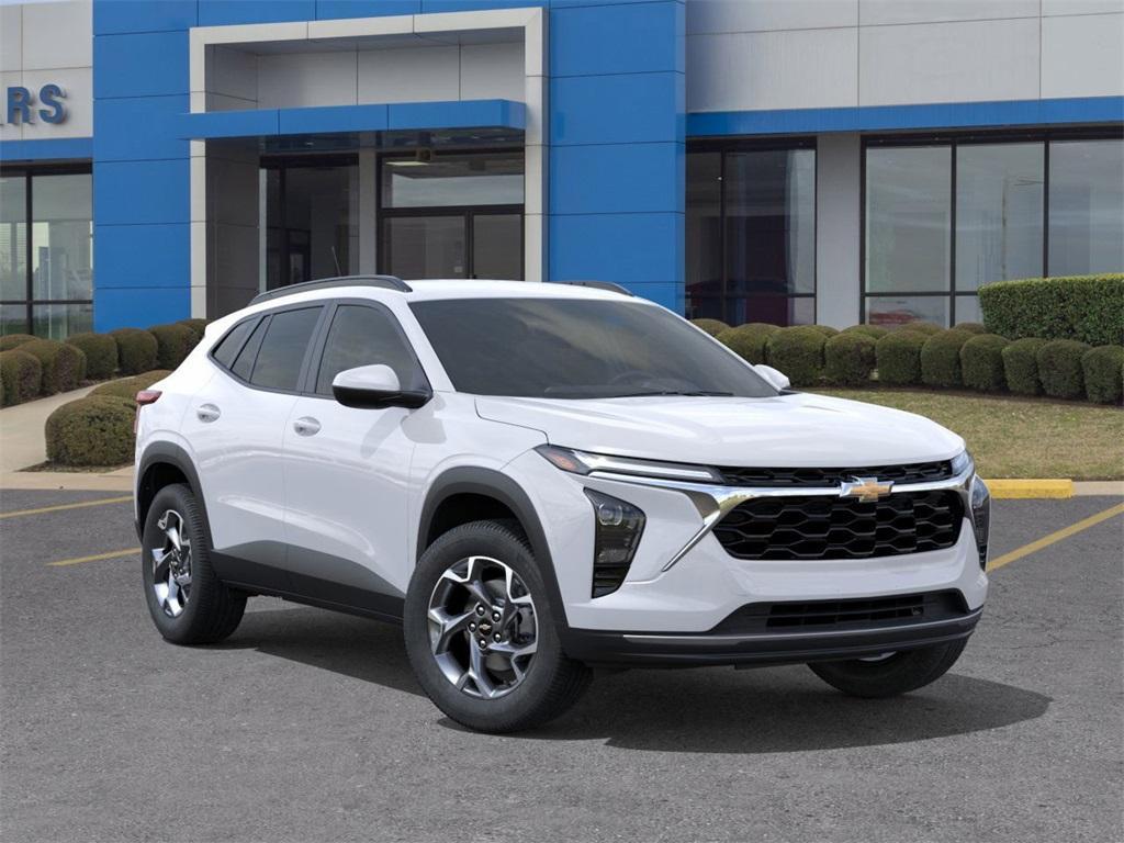 new 2025 Chevrolet Trax car, priced at $25,750