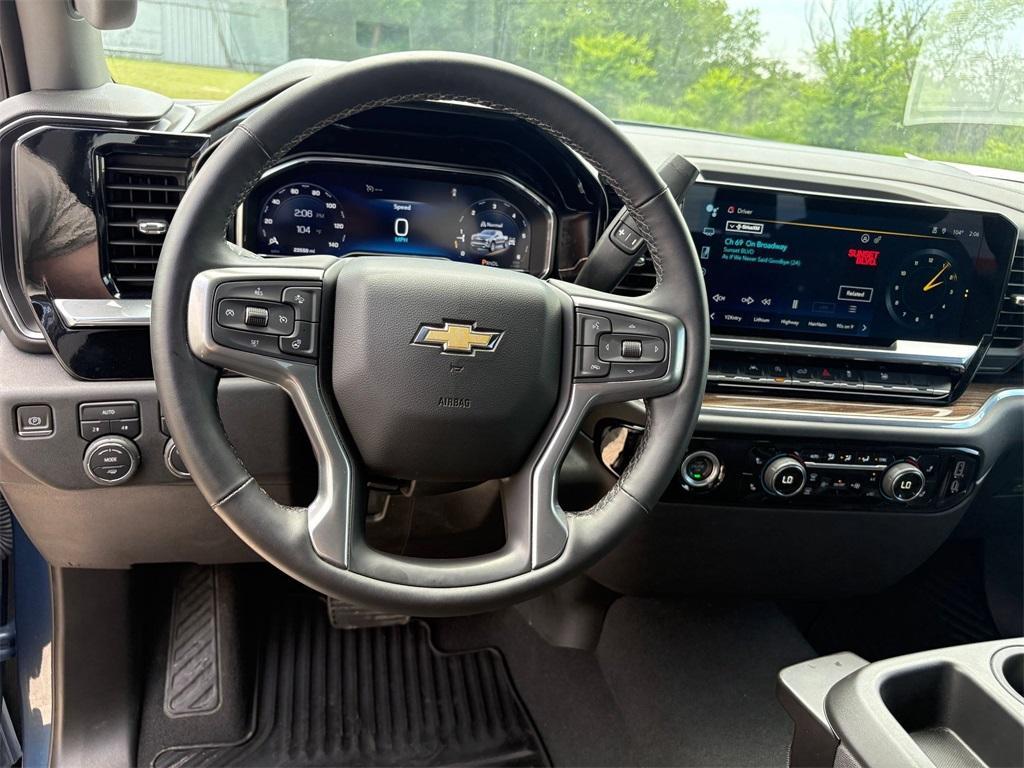 used 2024 Chevrolet Silverado 1500 car, priced at $43,288