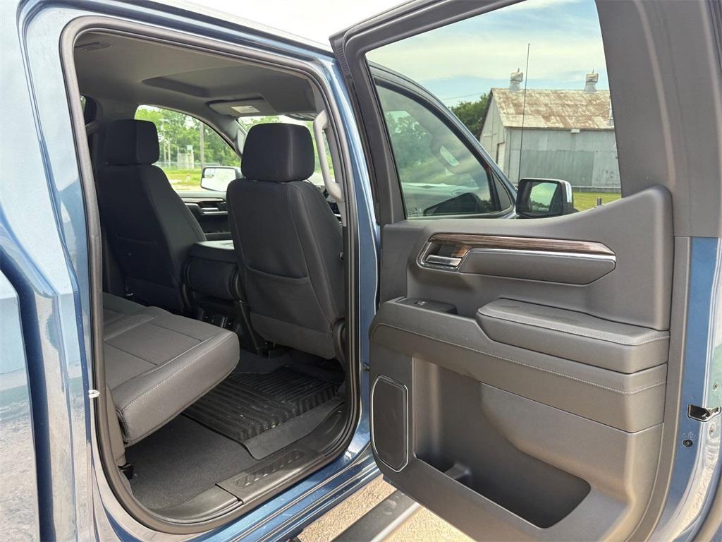 used 2024 Chevrolet Silverado 1500 car, priced at $43,288