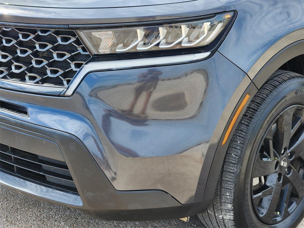 used 2021 Kia Sorento car, priced at $23,365