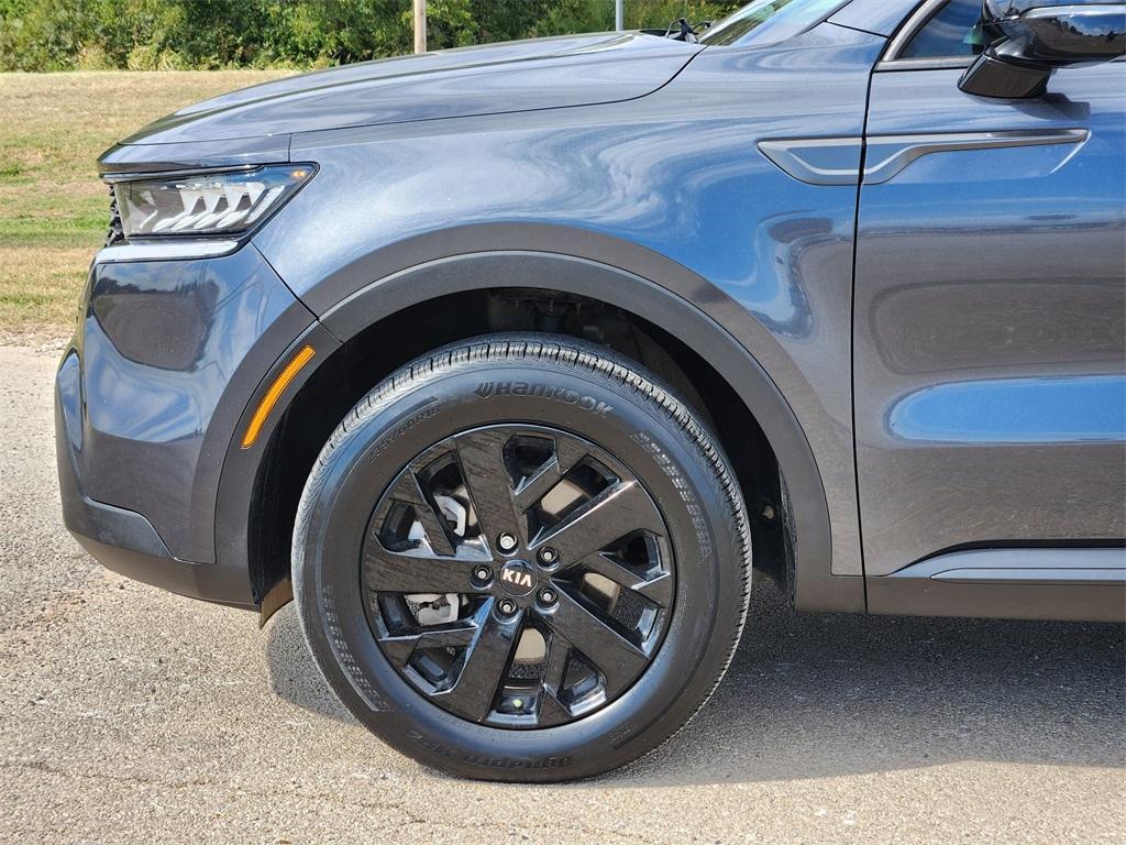 used 2021 Kia Sorento car, priced at $23,365