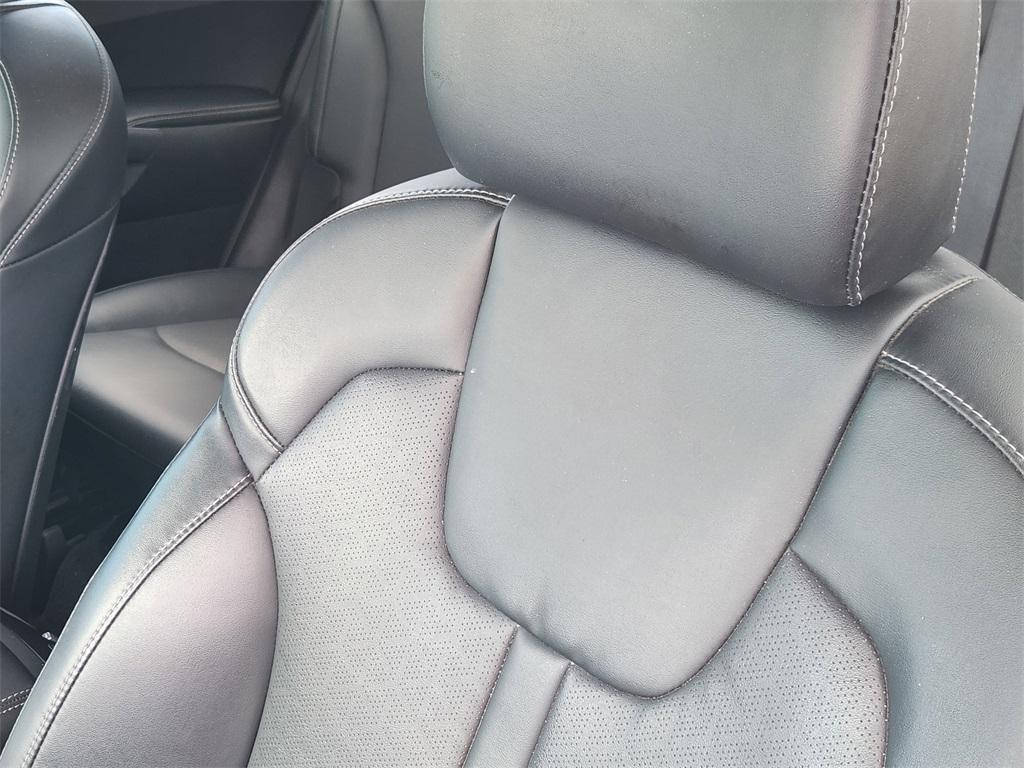 used 2021 Kia Sorento car, priced at $23,365