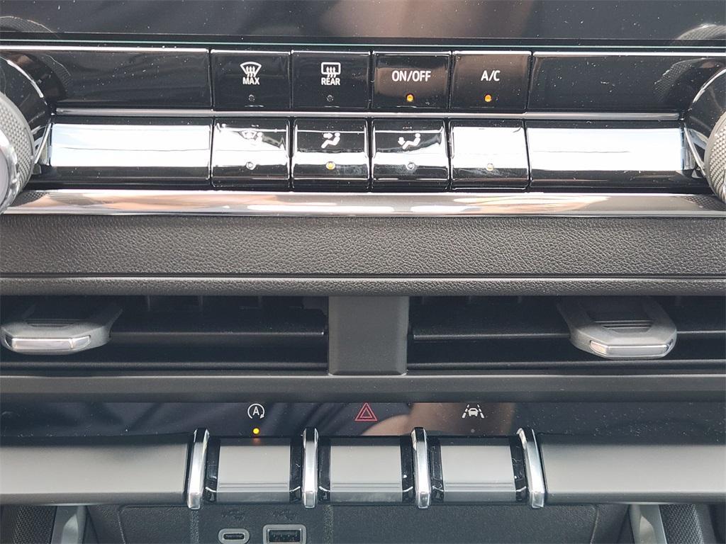 new 2025 Chevrolet Colorado car, priced at $35,550