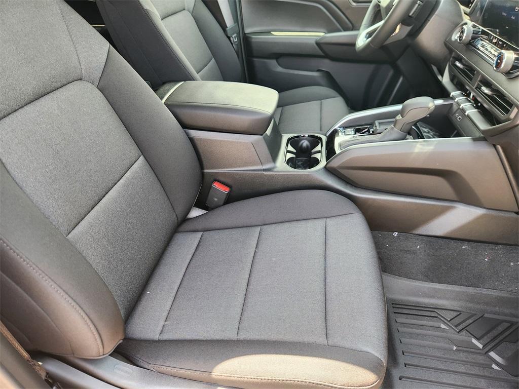 new 2025 Chevrolet Colorado car, priced at $35,550