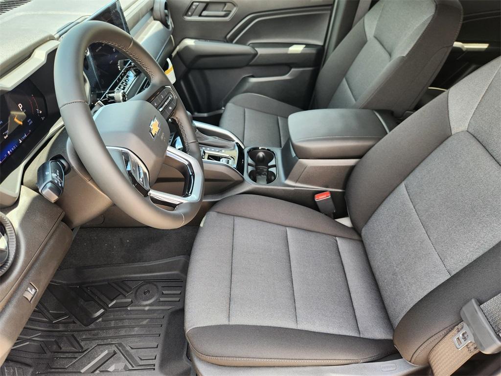 new 2025 Chevrolet Colorado car, priced at $35,550
