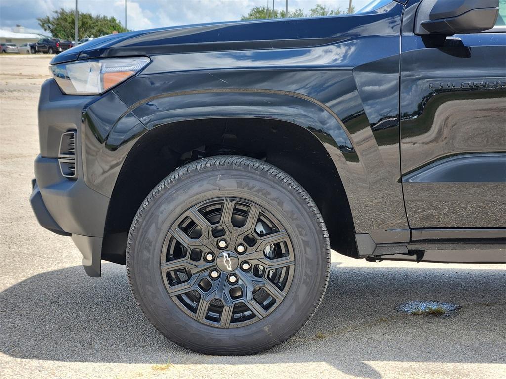 new 2025 Chevrolet Colorado car, priced at $35,550