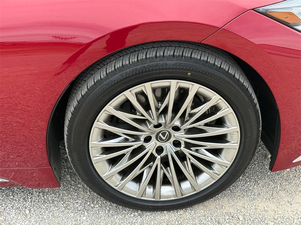 used 2024 Lexus LS 500 car, priced at $72,674