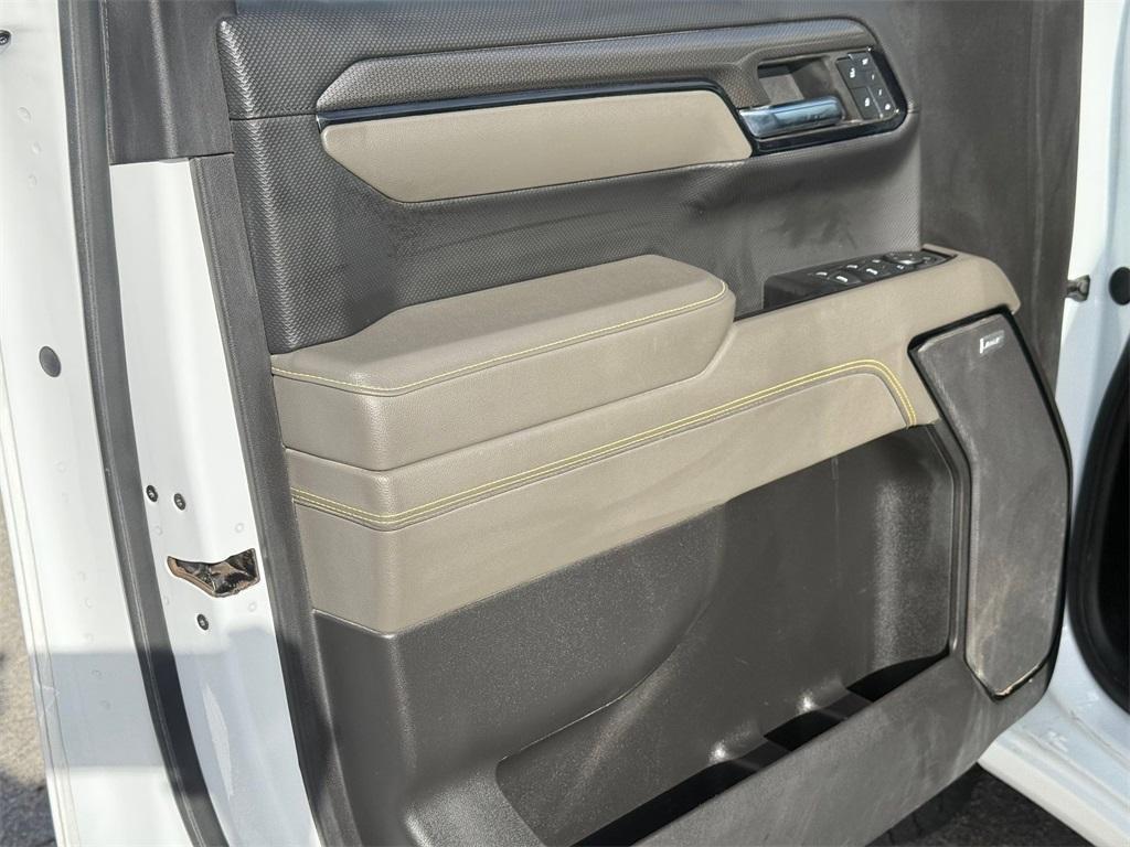 used 2024 Chevrolet Silverado 1500 car, priced at $52,998