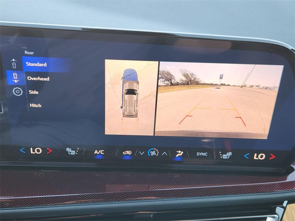 new 2026 Chevrolet Traverse car, priced at $56,613