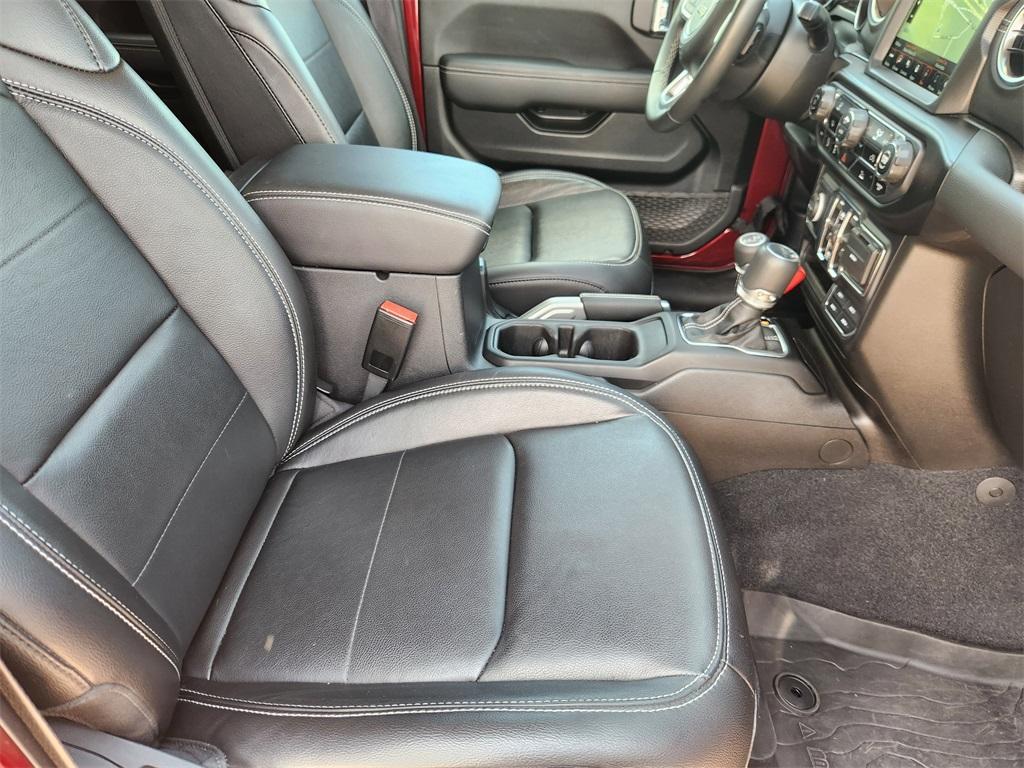 used 2022 Jeep Gladiator car, priced at $35,663