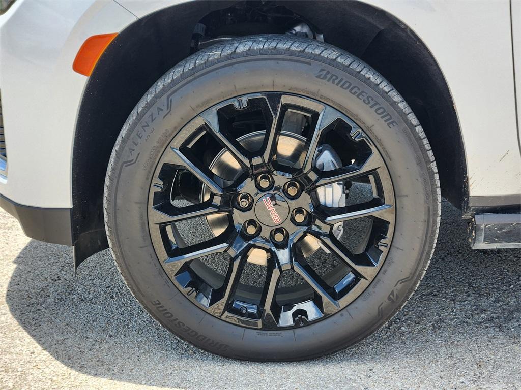 used 2023 GMC Yukon XL car, priced at $67,412