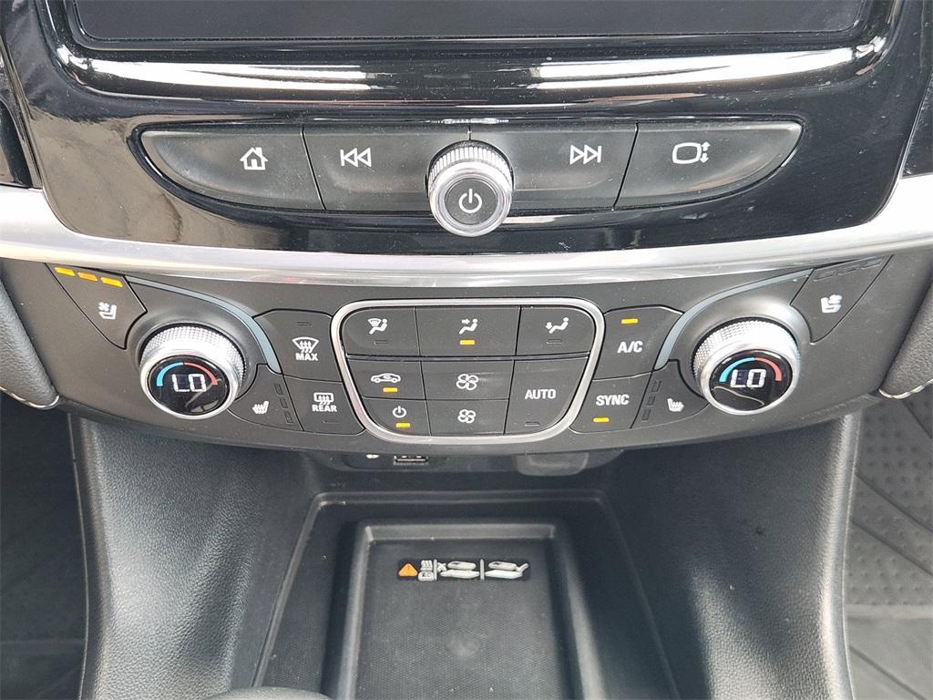 used 2023 Chevrolet Traverse car, priced at $36,489