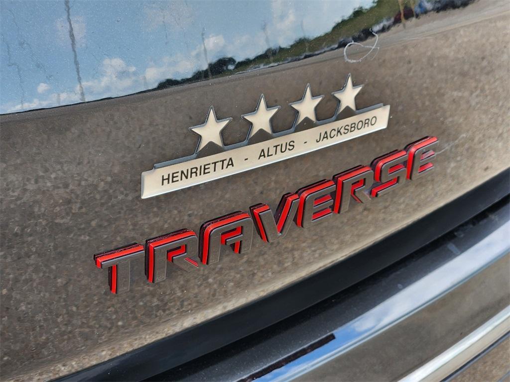used 2023 Chevrolet Traverse car, priced at $36,489