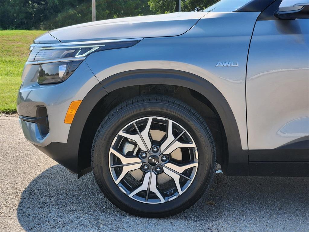 used 2023 Kia Seltos car, priced at $20,653