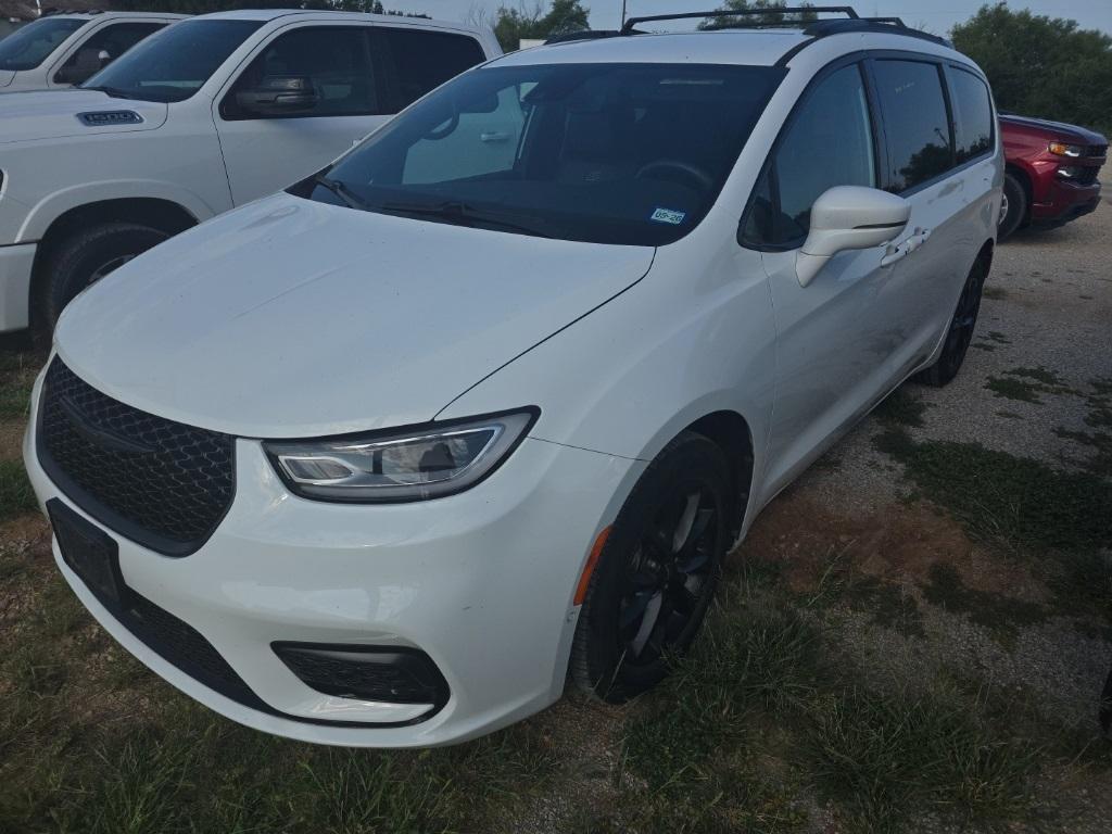 used 2021 Chrysler Pacifica car, priced at $24,600
