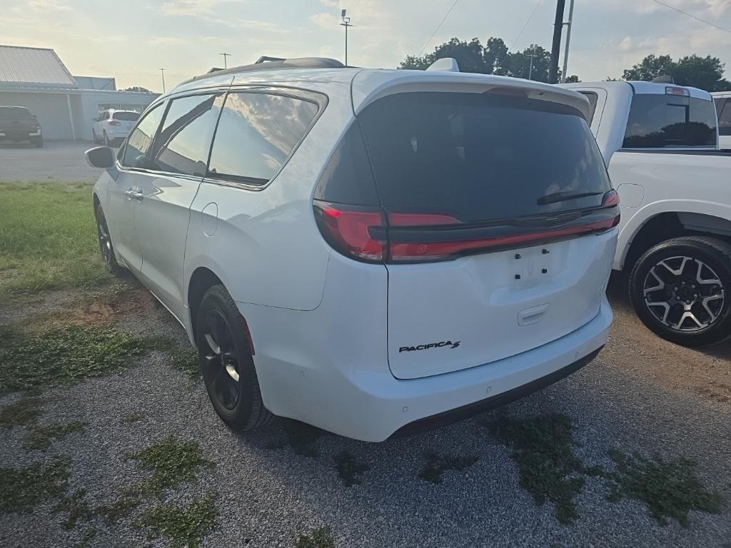 used 2021 Chrysler Pacifica car, priced at $24,600