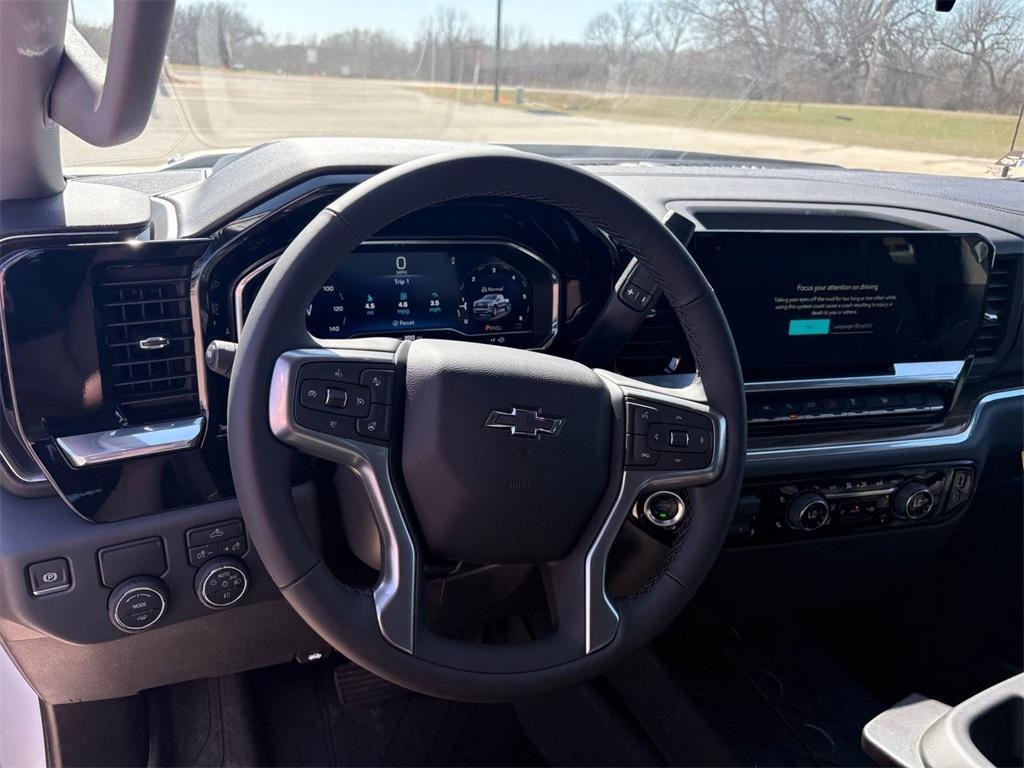 new 2025 Chevrolet Silverado 1500 car, priced at $47,115