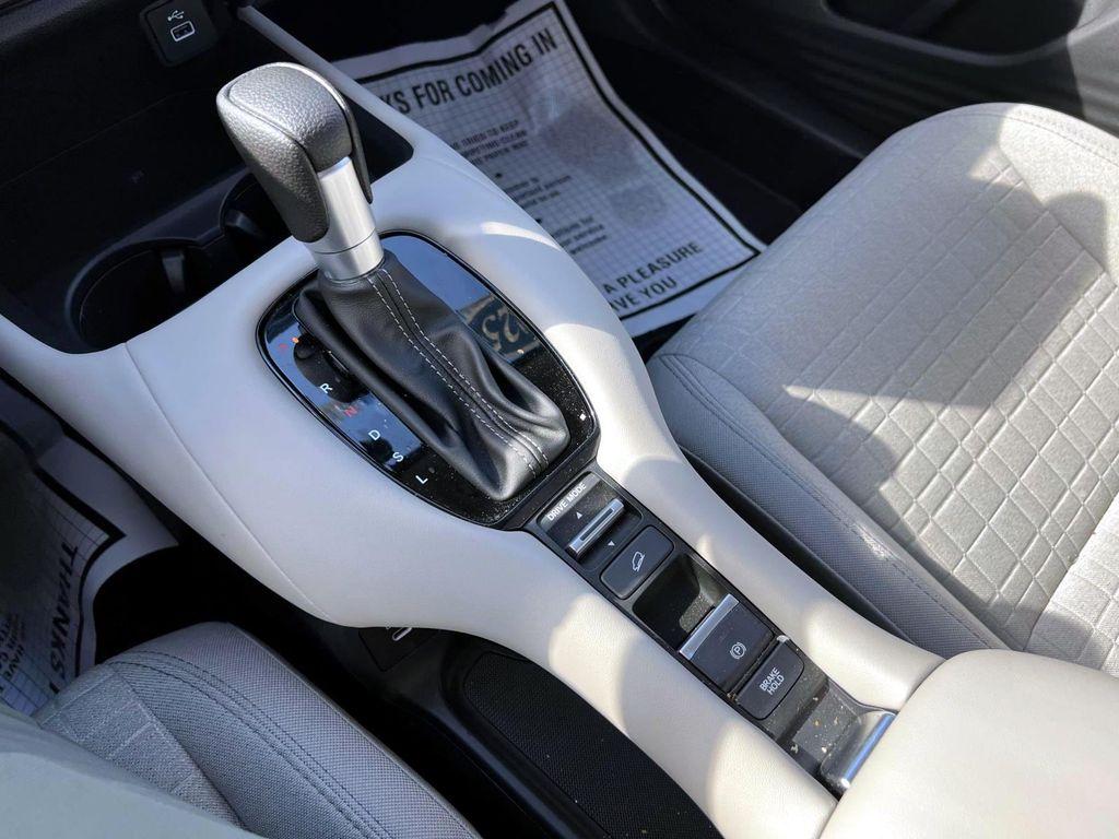 used 2025 Honda HR-V car, priced at $25,999