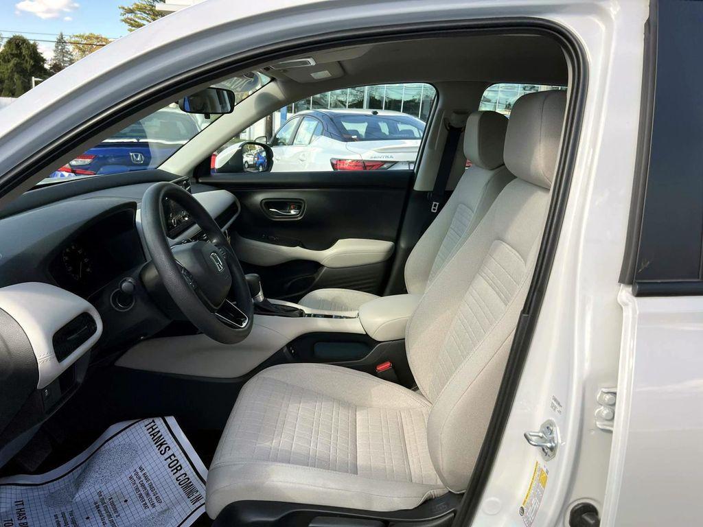 used 2025 Honda HR-V car, priced at $25,999