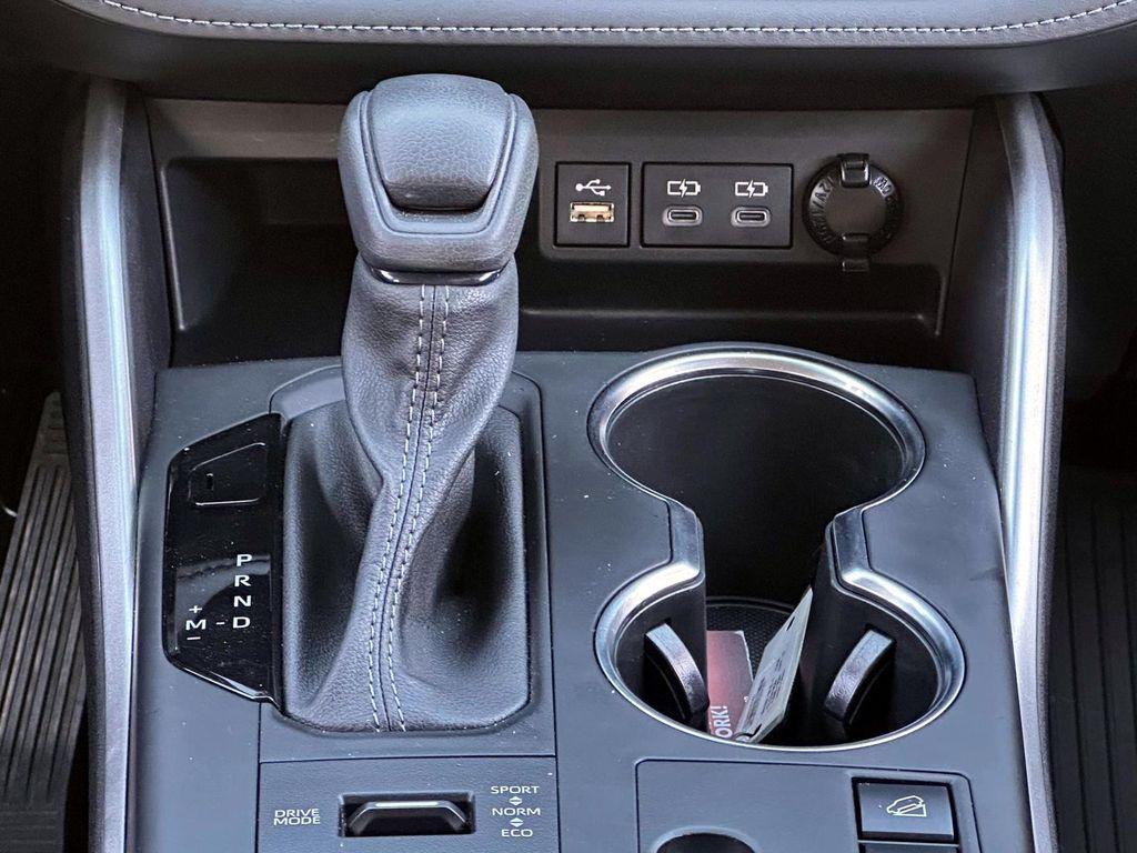 used 2023 Toyota Highlander car, priced at $35,997