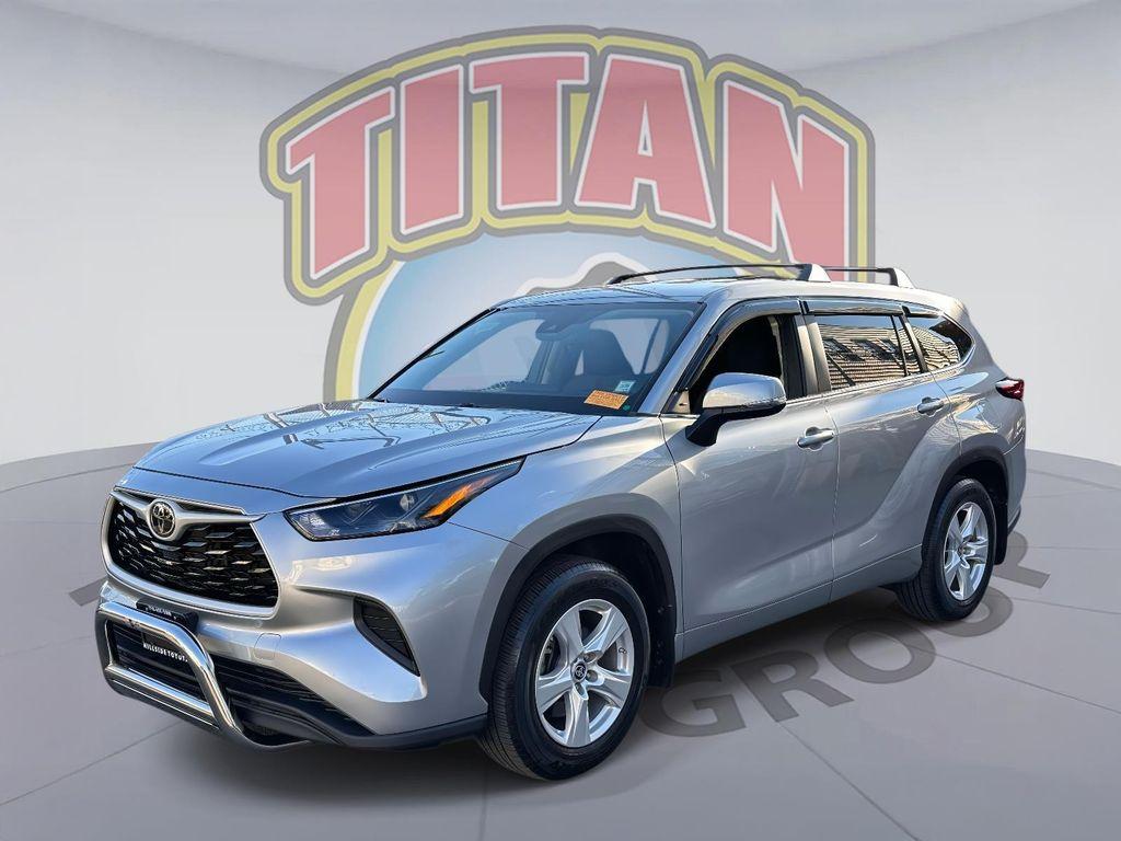 used 2023 Toyota Highlander car, priced at $35,997