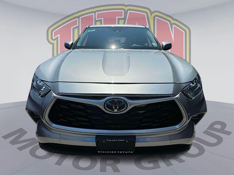 used 2020 Toyota Highlander car, priced at $29,947