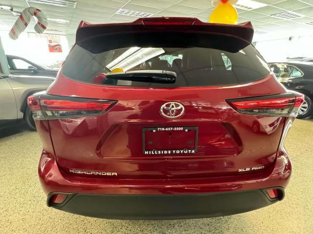 used 2023 Toyota Highlander car, priced at $38,997