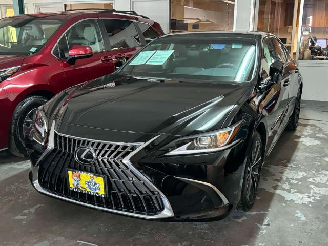 used 2022 Lexus ES 350 car, priced at $36,997