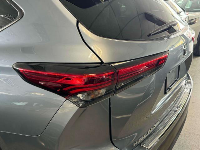 used 2022 Toyota Highlander car, priced at $35,997