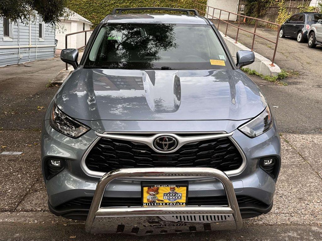 used 2022 Toyota Highlander car, priced at $31,997