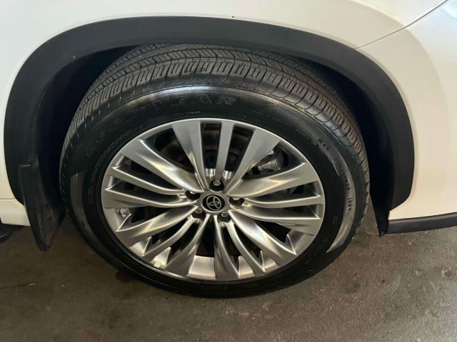 used 2023 Toyota Highlander car, priced at $44,897