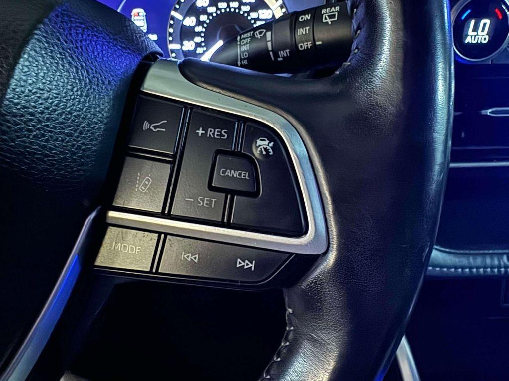 used 2023 Toyota Highlander car, priced at $33,897