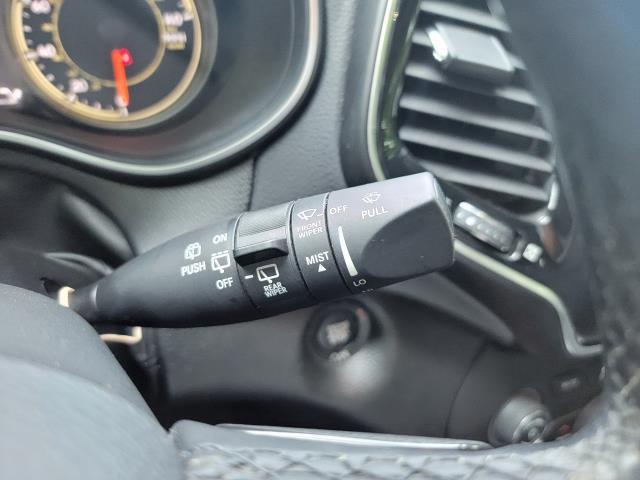 used 2021 Jeep Cherokee car, priced at $23,993