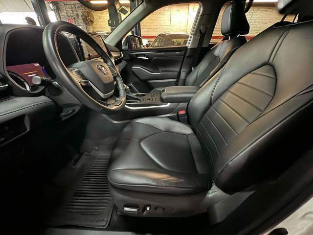 used 2023 Toyota Highlander car, priced at $40,947