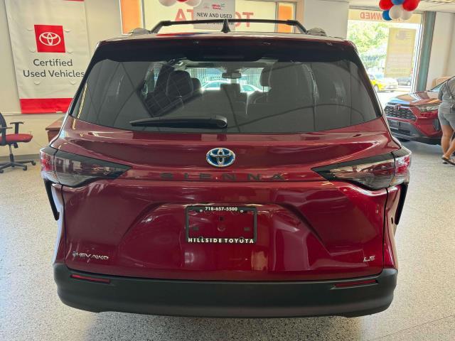 used 2025 Toyota Sienna car, priced at $42,997