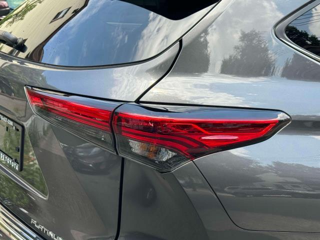 used 2023 Toyota Highlander car, priced at $47,997