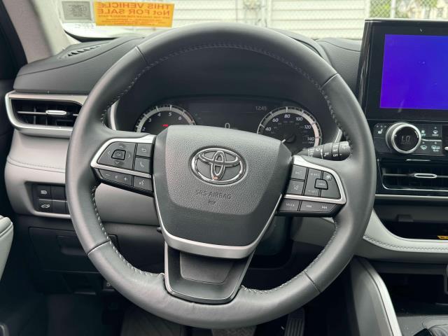 used 2024 Toyota Highlander car, priced at $44,997