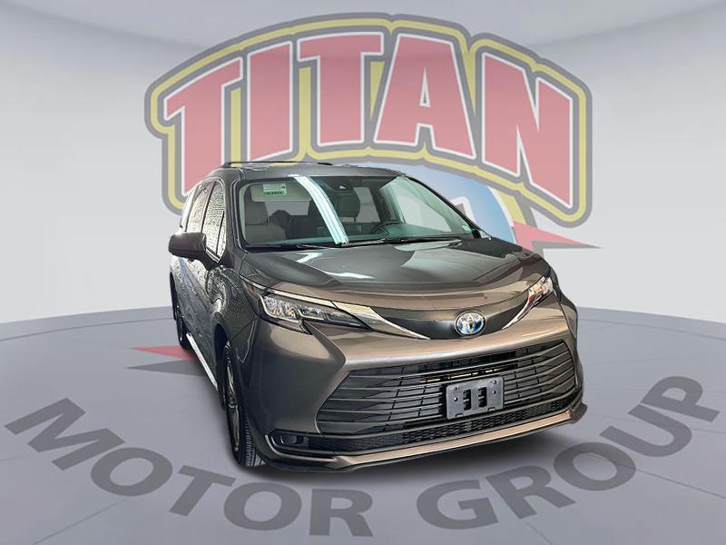 used 2022 Toyota Sienna car, priced at $41,997