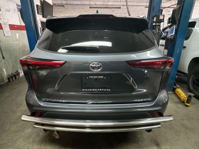 used 2023 Toyota Highlander car, priced at $39,997