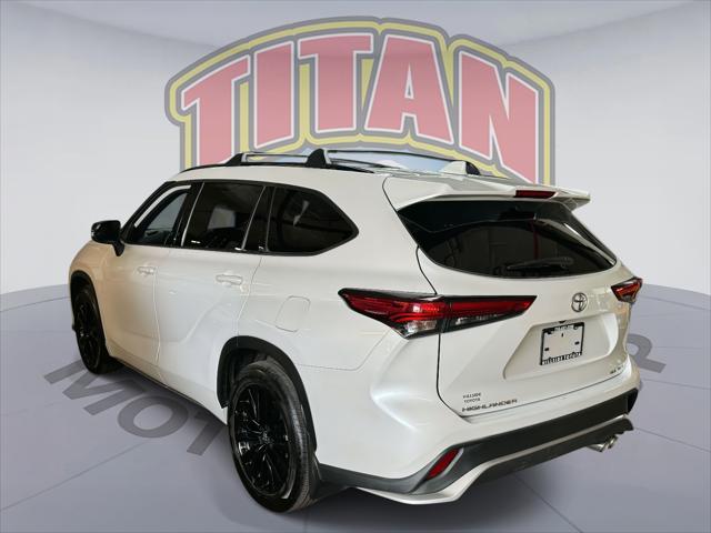 used 2023 Toyota Highlander car, priced at $42,997