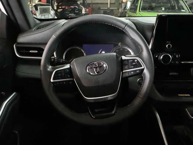 used 2023 Toyota Highlander car, priced at $42,997