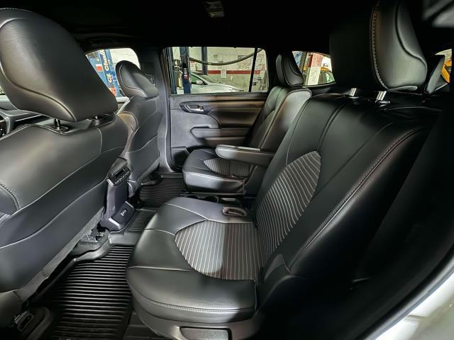 used 2023 Toyota Highlander car, priced at $42,997